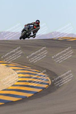 media/Dec-18-2022-SoCal Trackdays (Sun) [[8099a50955]]/Turns 9 and 10 Set 2 (1055am)/